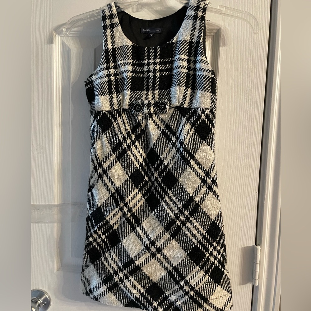 Gap little girl dresses size 5/6